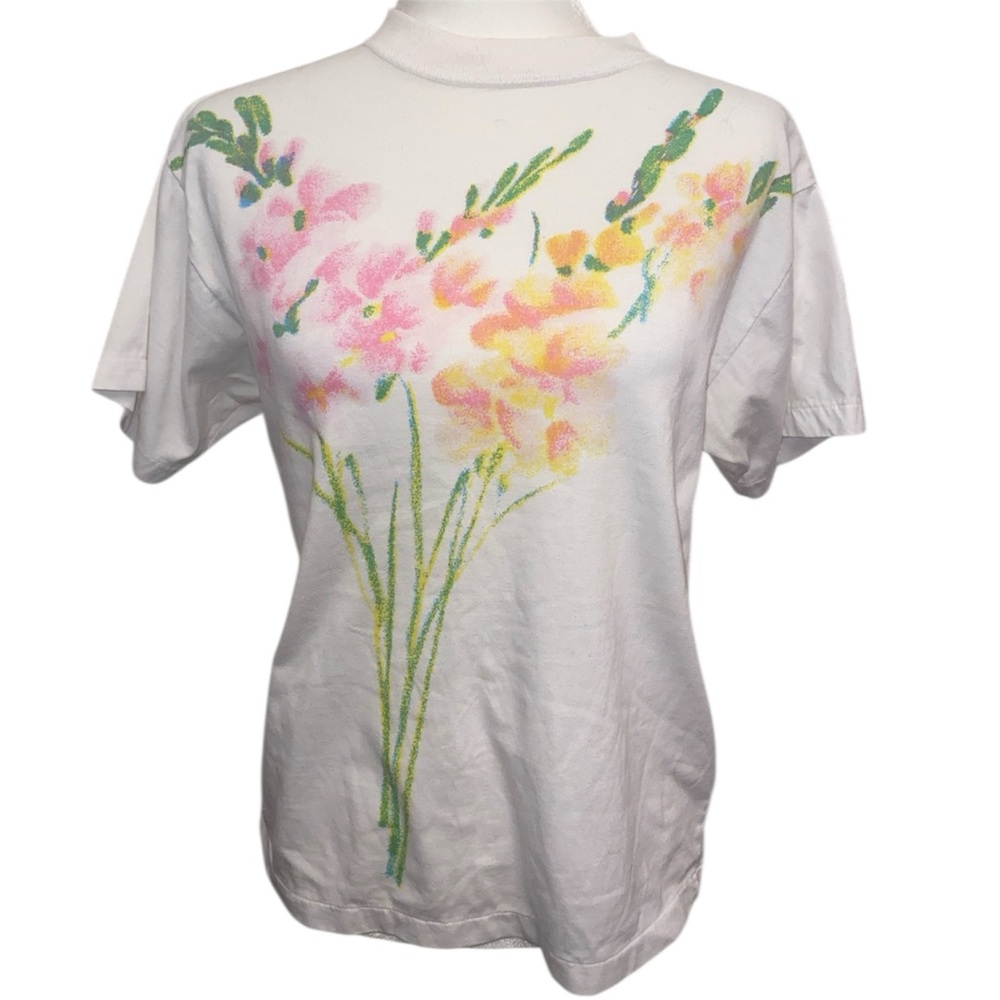 Vintage White Floral Print Women's Short Sleeve Tee